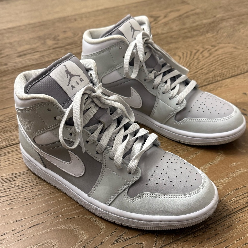 Nike Air Jordan Womens Size 8 NWOT